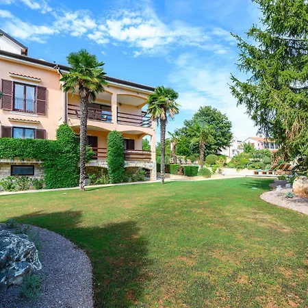 Apartment In Kukci